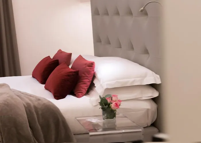 Navona Hotel 3*