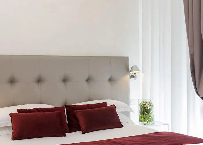 Navona 3*