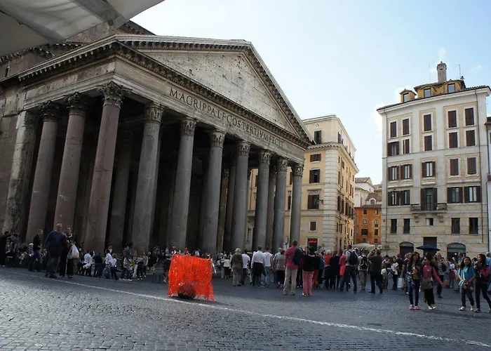 Navona מלון