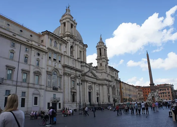 מלון Navona 3*